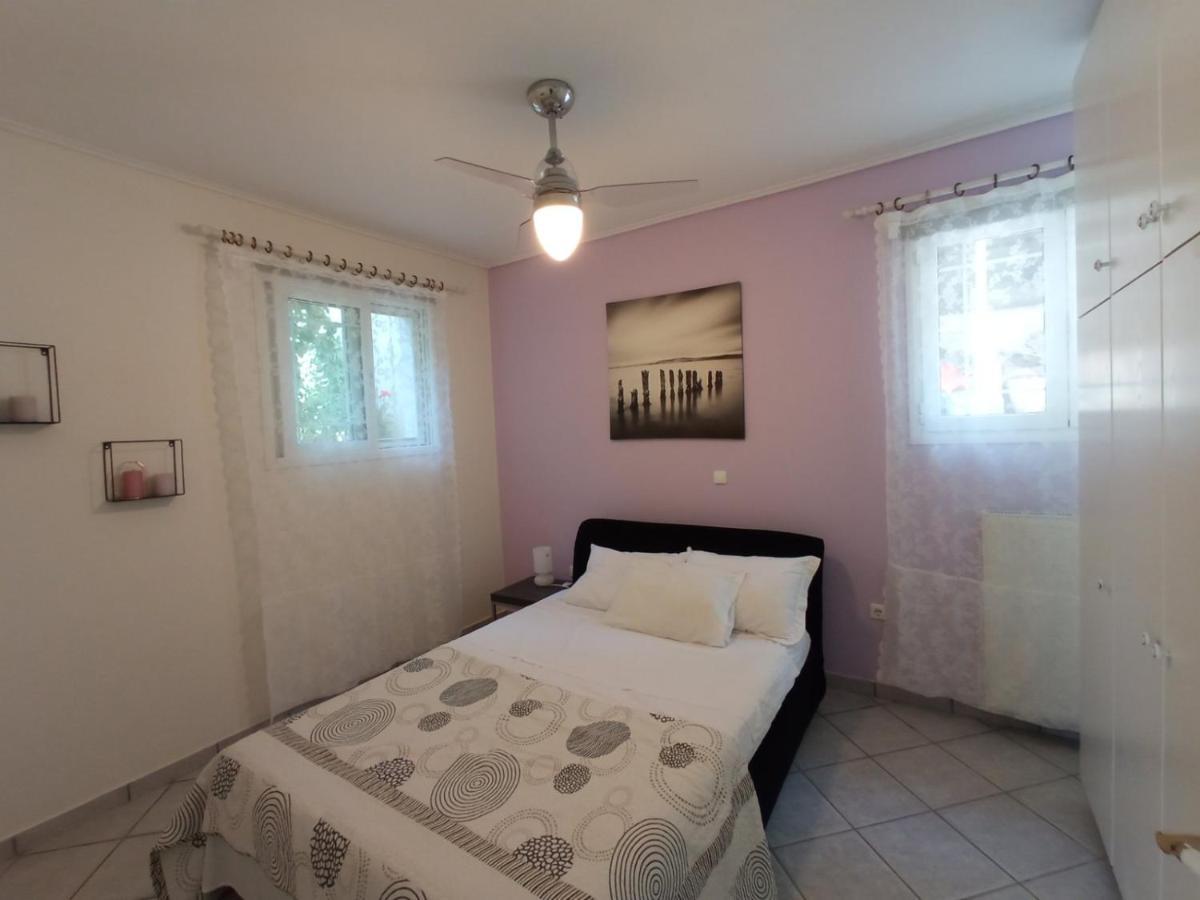 Flat With Garden Near Sea, Port And Airport Apartman Ártemida Szoba fotó
